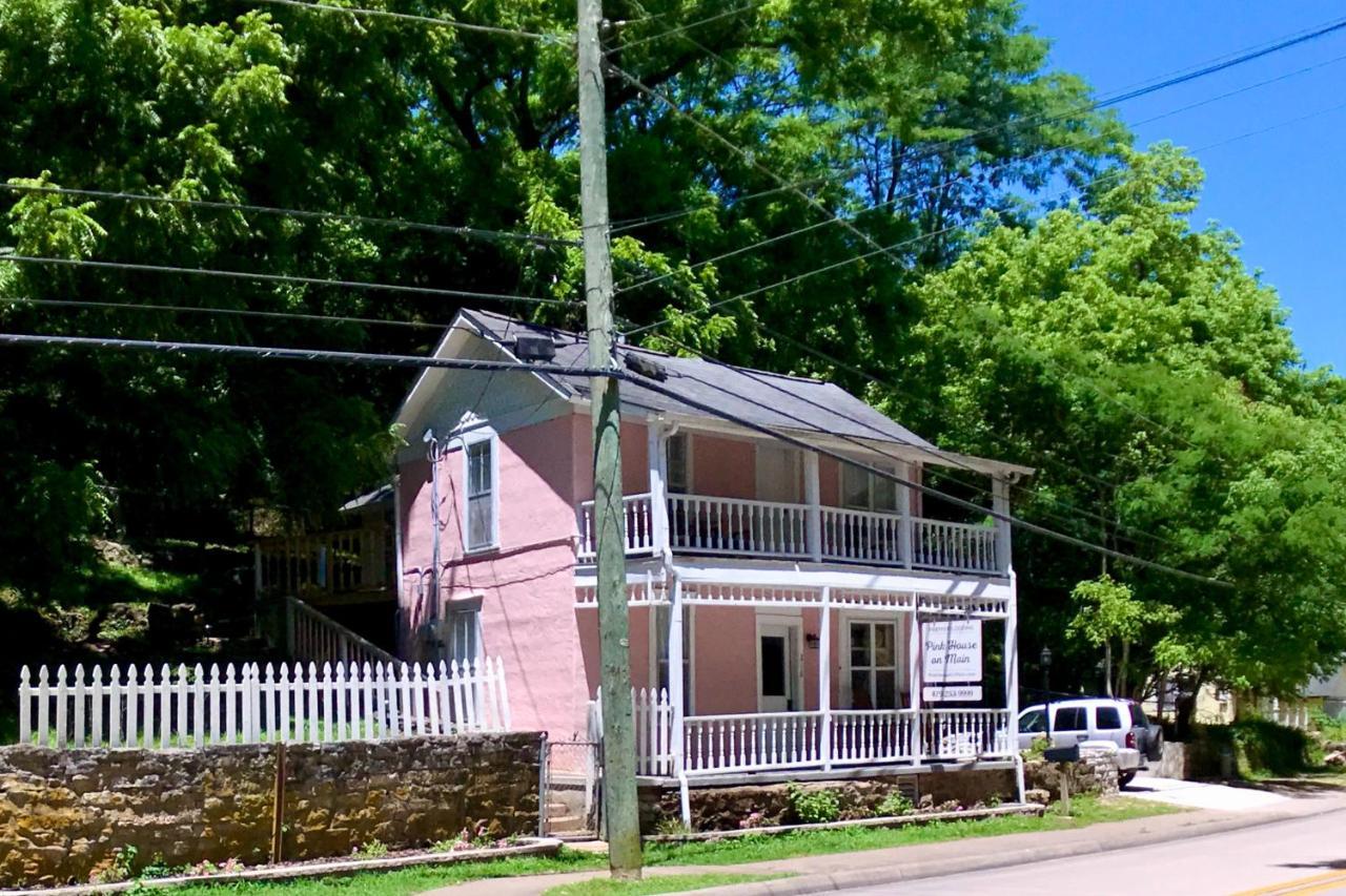 The Pink House On Main - Lower Юрика Спрингс Экстерьер фото
